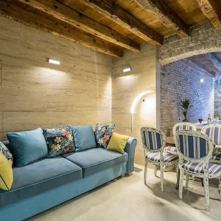 Royal Spa-latum 아파트